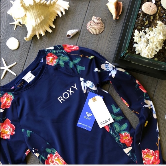 🌴🌺ROXY- RASH GAURD🌺🌴 - Picture 3 of 8